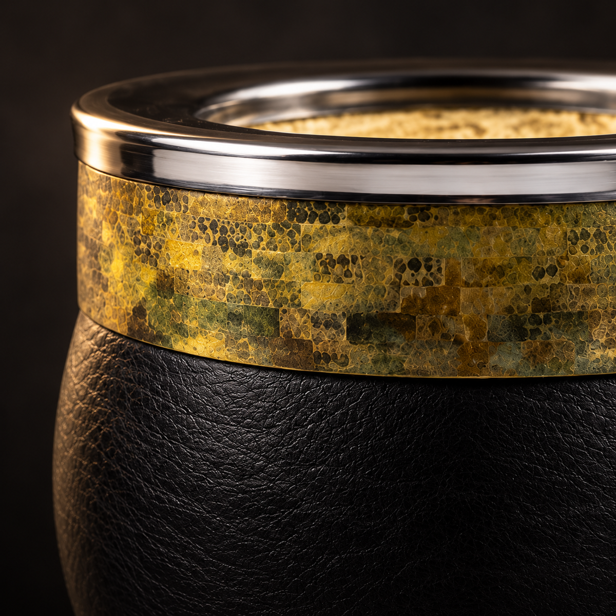 Black Imperial Gourd Mate — close-up of material and metal details